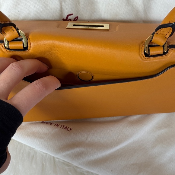 Salvatore Ferragamo Tan Leather Handbag - Picture 6 of 8